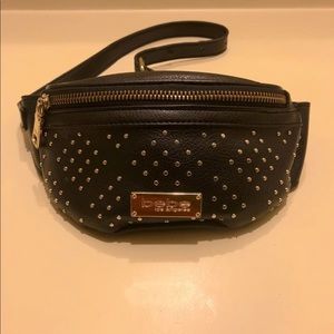 Bebe fanny pack